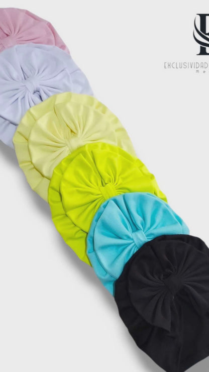 Cajita de 6 gorritas y 6 cintillos