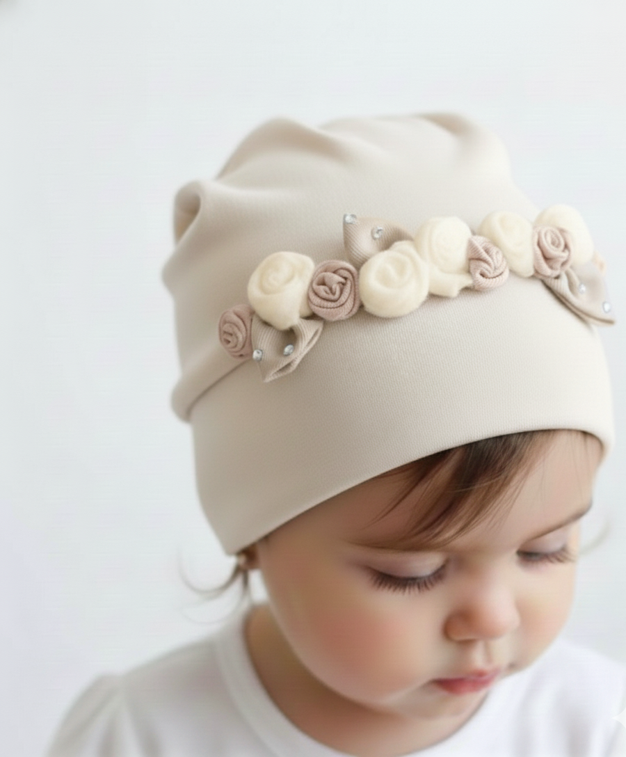 Hermosa gorrita tipo boina, abrigada cod.321