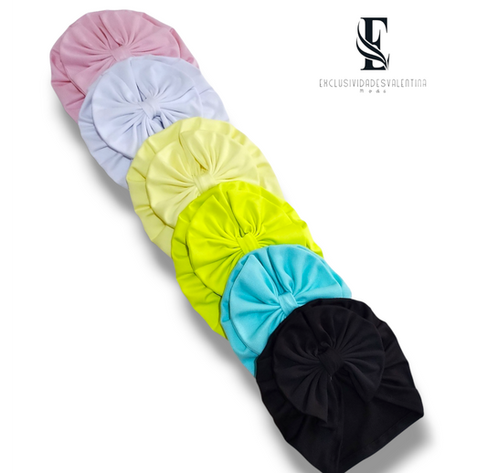 Cajita de 6 gorritas y 6 cintillos