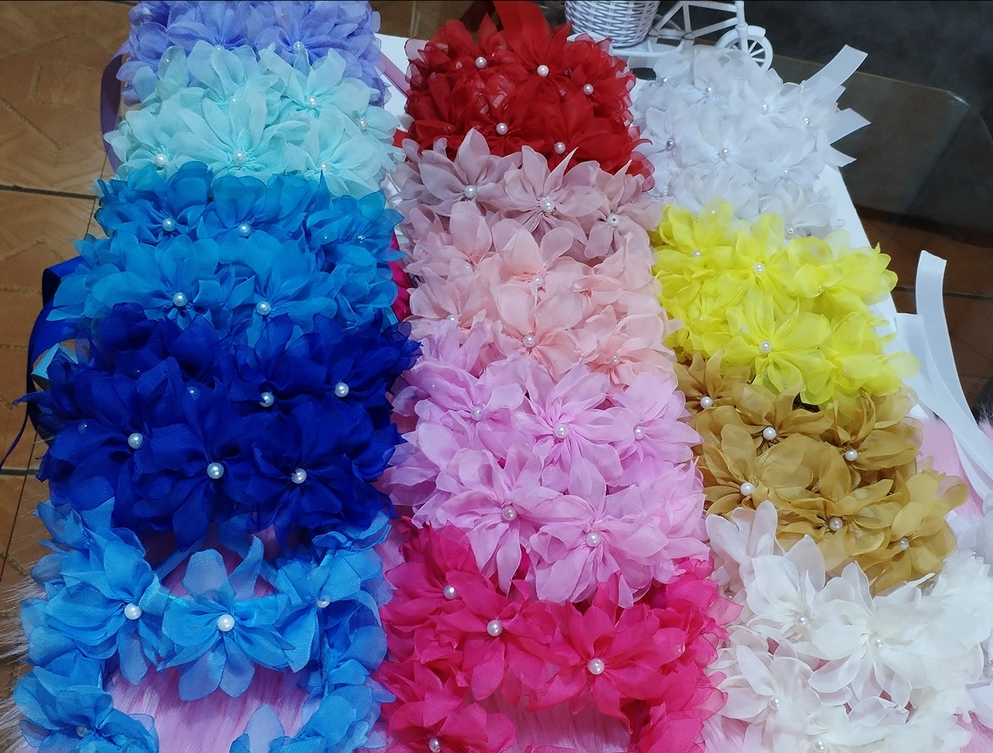 Diadema, tipo coronitas de flores