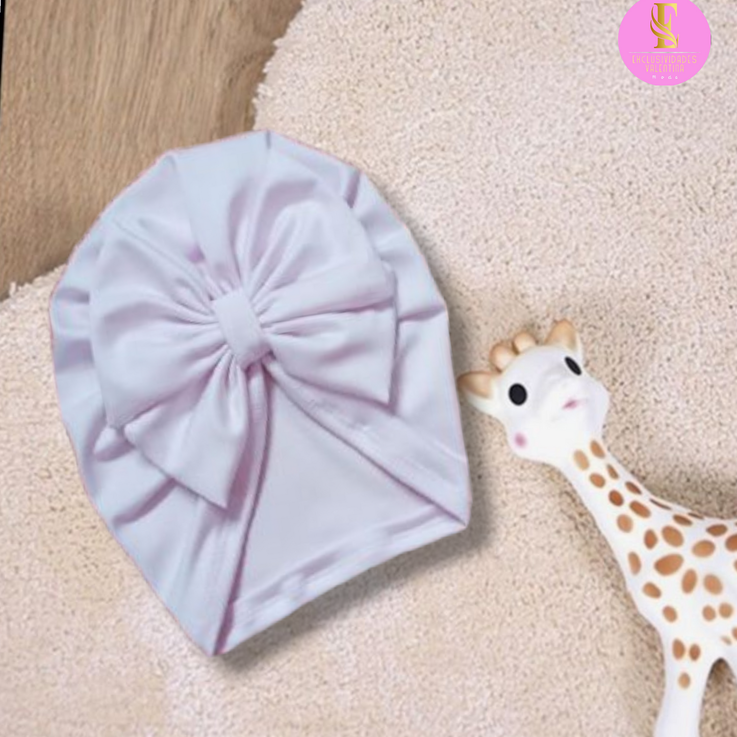 Cajita de accesorios con 3 cintillos Personalizados.