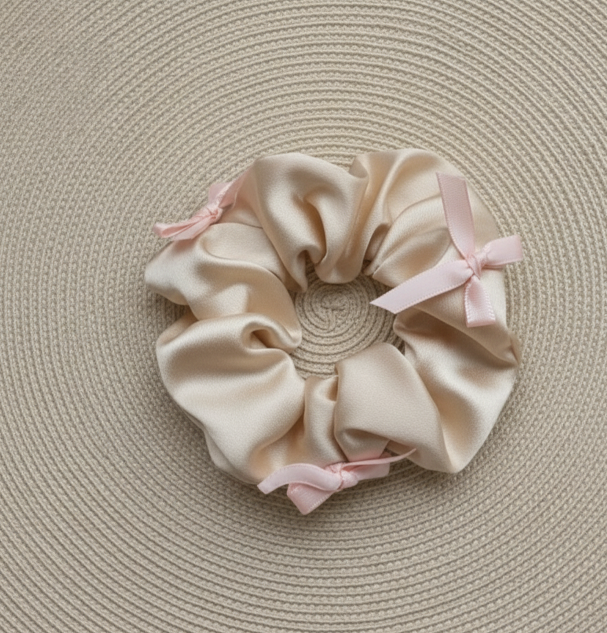 Scrunchies estilo coquette