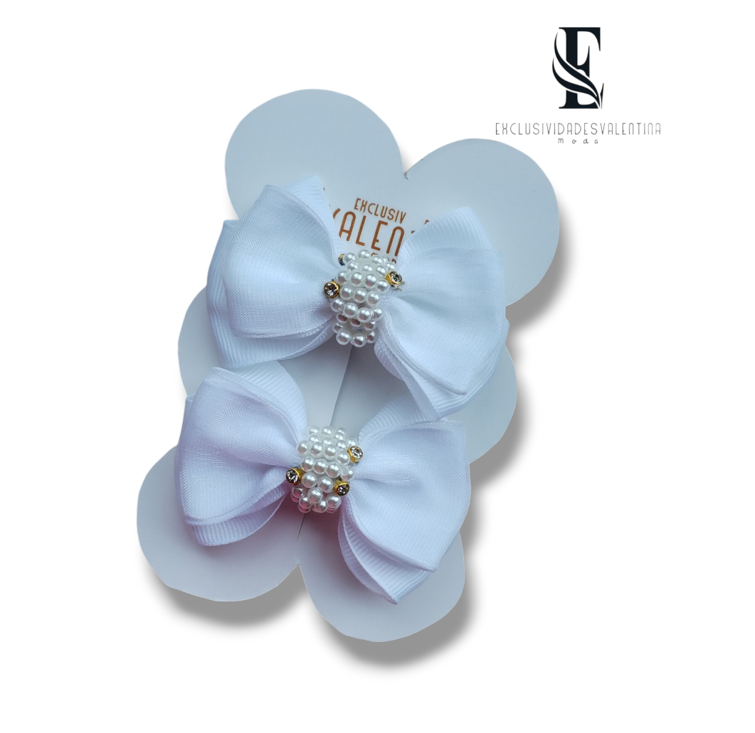 Cajita de accesorios con 3 cintillos Personalizados.