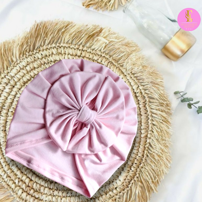 Set de 6 gorritas, de lazo grande.