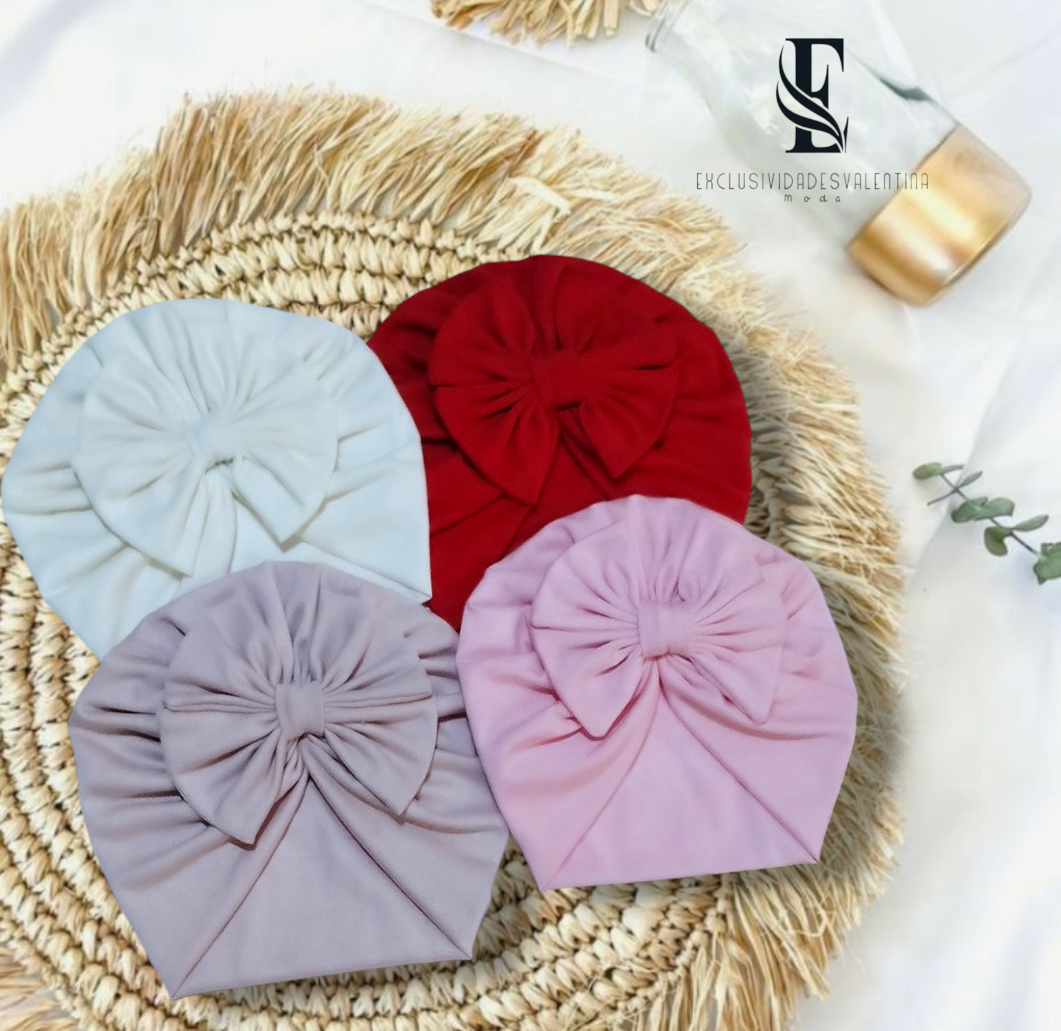 Gorrita de doble lazo